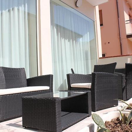 Hotel Marina Ρίμινι Εξωτερικό φωτογραφία