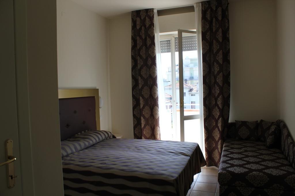 Hotel Marina Ρίμινι Δωμάτιο φωτογραφία
